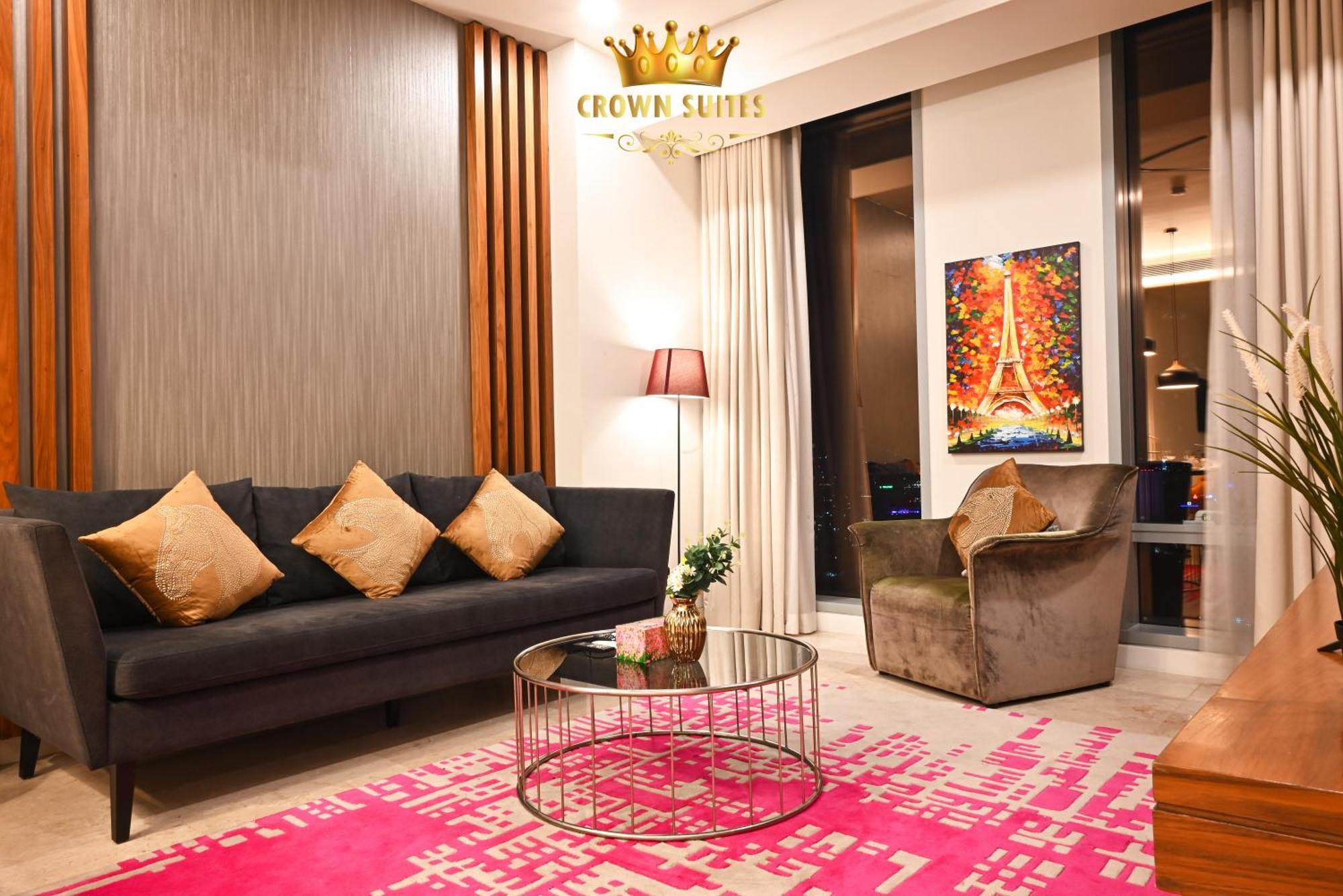 Crown Tropicana Klcc Center *